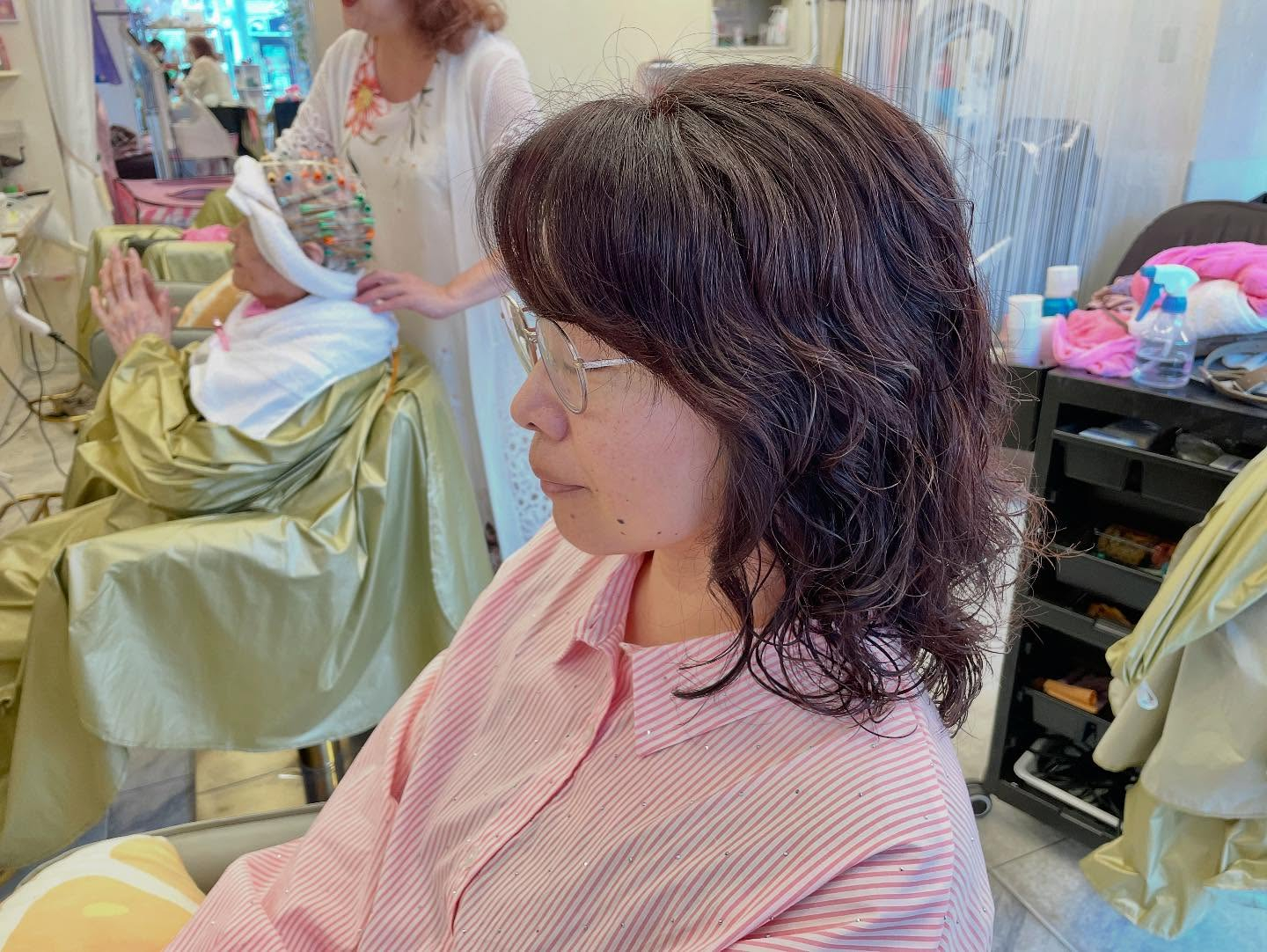 【篠崎】カール大きめセミロングパーマ